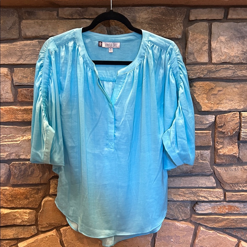 EUC Jennifer Lopez Aqua Batwing Sleeve Blouse - Oversized Size XS.